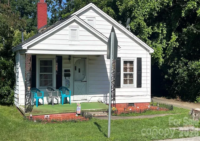 Homes for sale in Crouse, NC | 1920 Johnstown Rd, Crouse, NC 28033 | MLS# 4390204