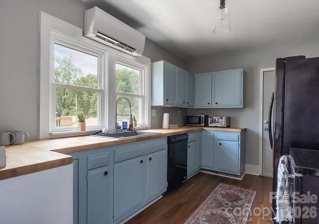 3rd image of 10 Washington Ave, Asheville, NC 28804 | MLS# 4390227