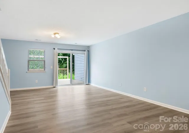3rd image of 3259 Blythe Ridge Ct, Charlotte, NC 28213 | MLS# 4390241