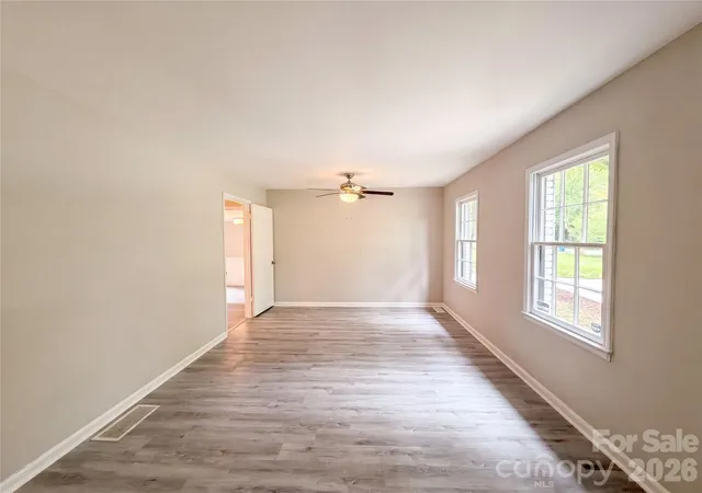 Homes for sale in Matthews, NC | 141 Greenbriar Dr, Matthews, NC 28104 | MLS# 4390247