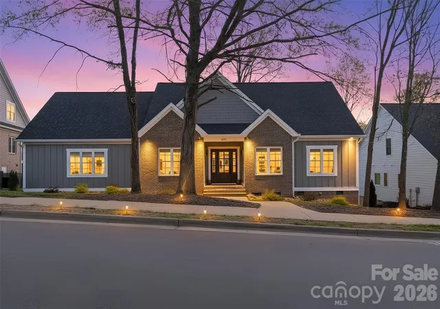 1st image of 405 19th Avenue Cir Nw, Hickory, NC 28601 | MLS# 4390265