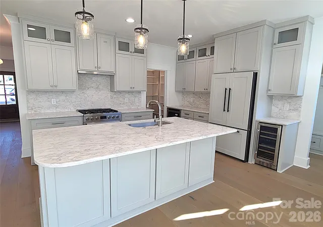 4th image of 405 19Th Avenue Cir Nw, Hickory, NC 28601 | MLS# 4390265