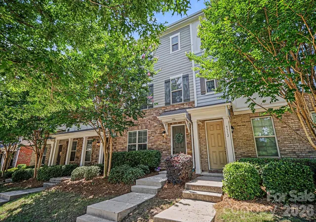 Photo 4 of Townhouse for sale at 9316 Ainslie Downs St, Charlotte, NC 28273 | MLS# 4390276 | Listing updated on 2026-08-22