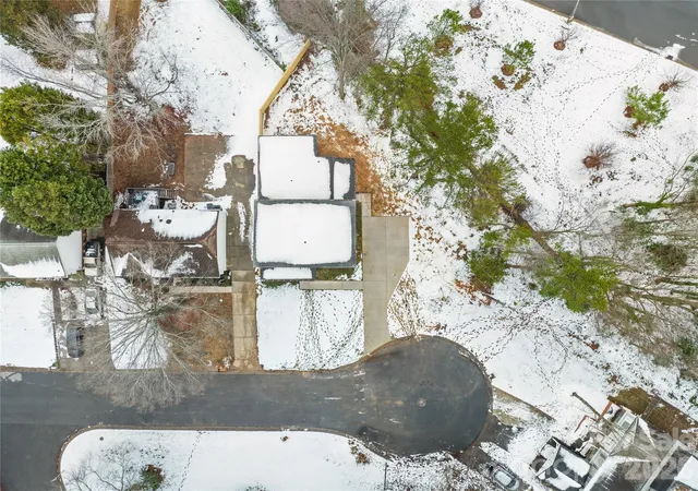 Photo 45 of Single family home for sale at 5113 Banfshire Rd, Charlotte, NC 28215 | MLS# 4390284 | Listing updated on 2026-09-03