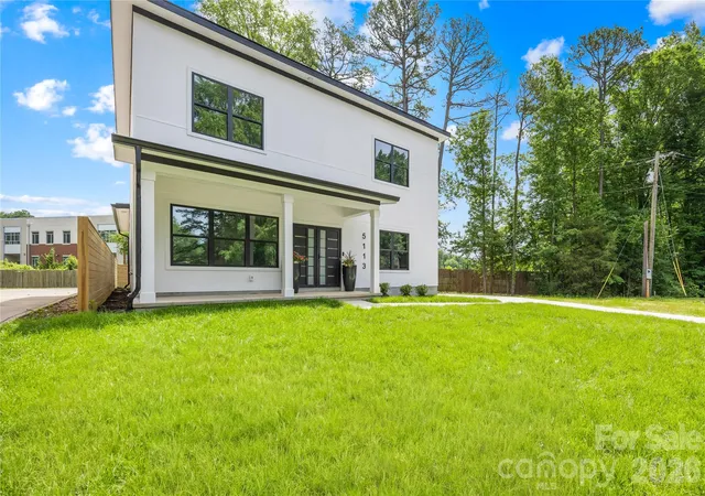 Photo 3 of Single family home for sale at 5113 Banfshire Rd, Charlotte, NC 28215 | MLS# 4390284 | Listing updated on 2026-09-03