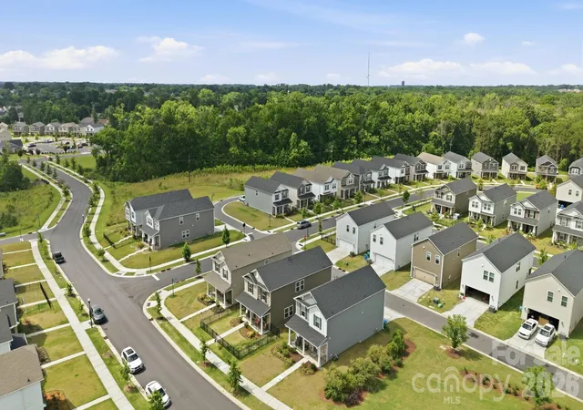 33rd image of 207 Orson Oaks Ln, Pineville, NC 28134 | MLS# 4390321