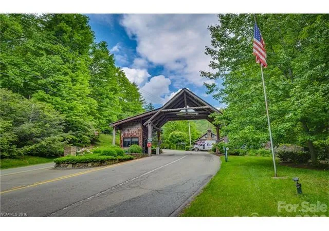 Homes for sale in Mars Hill, NC | 201 Hampton Gap Dr, Mars Hill, NC 28754 | MLS# 4390377