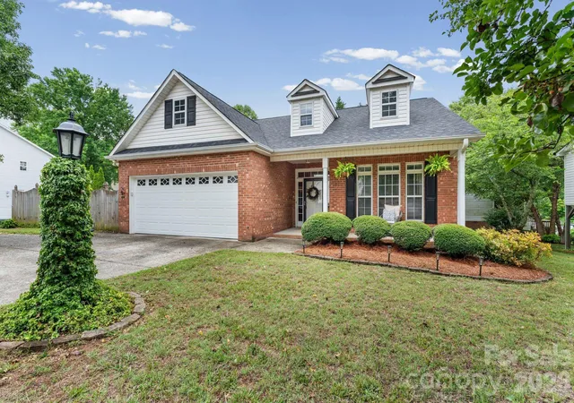 Photo 1 of Single family home for sale at 1900 Austin Pl Ln, Winston Salem, NC 27127 | MLS# 4390396 | Listing updated on 2026-07-09