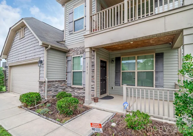 Photo 3 of Single family home for sale at 1410 San Gabriel Ave, Charlotte, NC 28214 | MLS# 4390404 | Listing updated on 2026-09-22