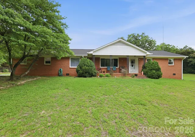 Homes for sale in Catawba, SC | 364 Dana Dr, Catawba, SC 29704 | MLS# 4390428