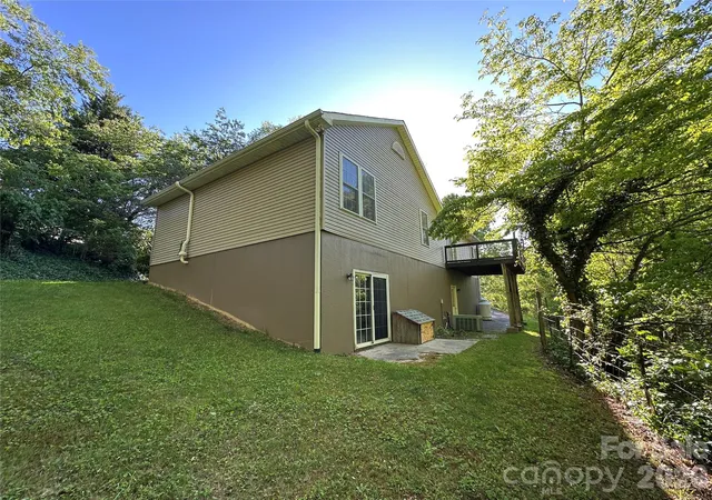 3rd image of 126 Ridgeline Rd, Clyde, NC 28721 | MLS# 4390434