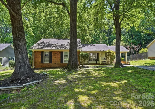 Photo 2 of Single family home for sale at 7626 Winterset Dr, Charlotte, NC 28270 | MLS# 4390439 | Listing updated on 2026-08-11