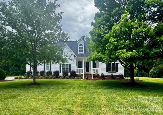 Photo 2 of Sale Pending at 115 Providence Pl, York, SC 29745 | MLS# 4390448 | Listing updated on 2026-08-27