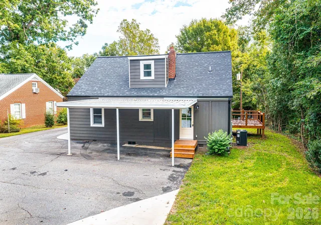 4th image of 526 Kentwood St Sw, Lenoir, NC 28645 | MLS# 4390527