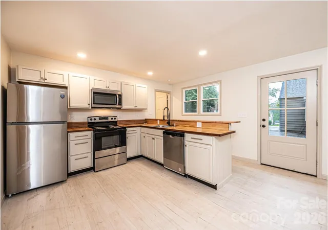 46th image of 526 Kentwood St Sw, Lenoir, NC 28645 | MLS# 4390527