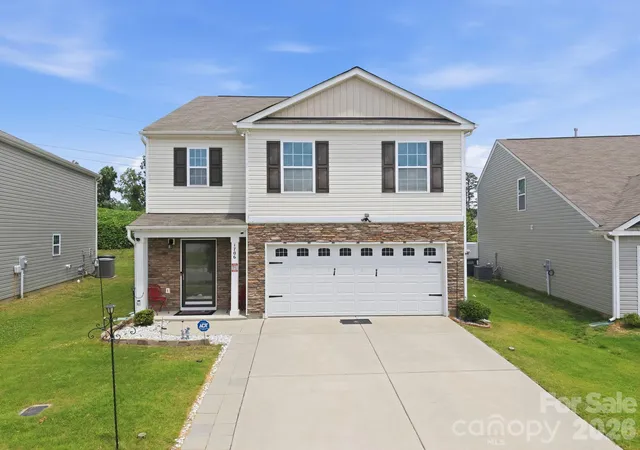 Homes for sale in Dallas, NC | 1706 Gaston Mountain Dr, Dallas, NC 28034 | MLS# 4390534
