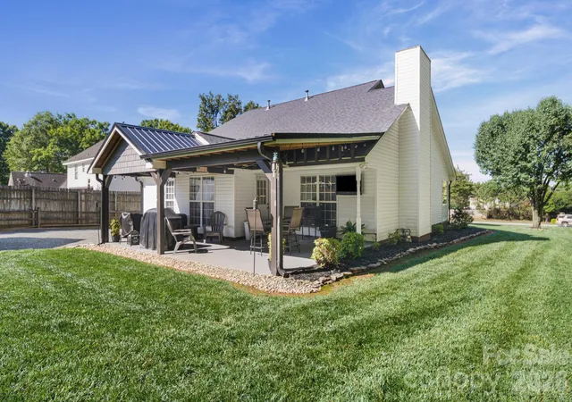 Photo 2 of Single family home for sale at 3804 Secrest Shortcut Rd, Monroe, NC 28110 | MLS# 4390546 | Listing updated on 2026-10-03