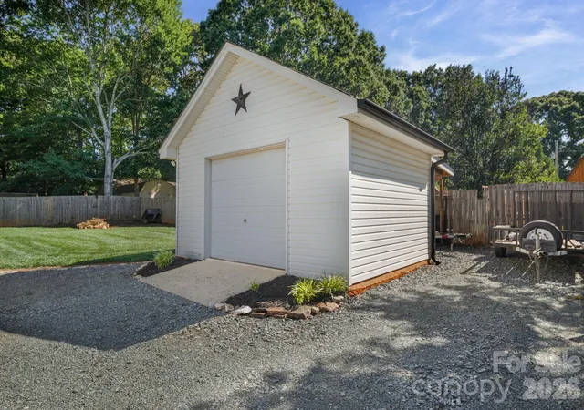 Photo 3 of Single family home for sale at 3804 Secrest Shortcut Rd, Monroe, NC 28110 | MLS# 4390546 | Listing updated on 2026-10-03