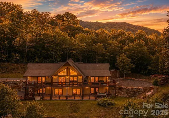 Homes for sale in Whittier, NC | 346 Torwood Ln, Whittier, NC 28789 | MLS# 4390567