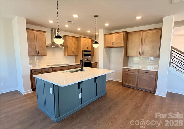 Photo 1 of Single family home for sale at 7413 Westrow Ave, Charlotte, NC 28278 | MLS# 4390575 | Listing updated on 2026-10-28