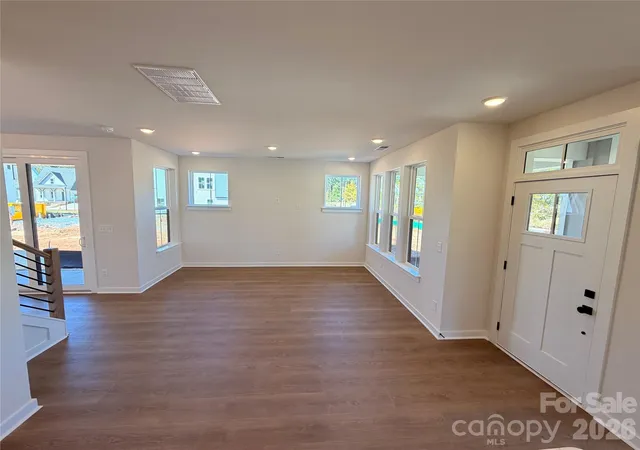 Photo 2 of Single family home for sale at 7413 Westrow Ave, Charlotte, NC 28278 | MLS# 4390575 | Listing updated on 2026-10-28