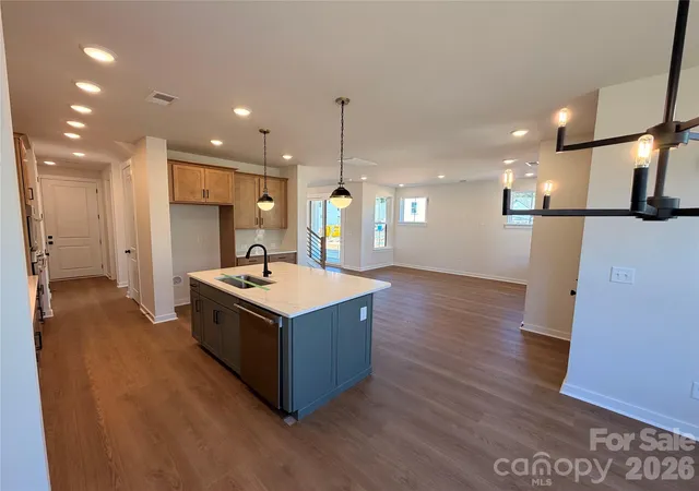 Photo 3 of Single family home for sale at 7413 Westrow Ave, Charlotte, NC 28278 | MLS# 4390575 | Listing updated on 2026-10-28