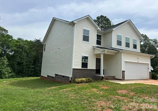 Photo 3 of Single family home for sale at 1650 Nicholas Way #25, Hickory, NC 28602 | MLS# 4390602 | Listing updated on 2026-09-01