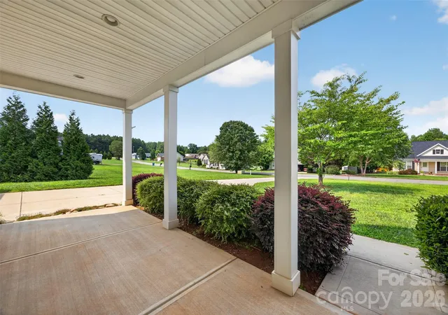 Photo 3 of Single family home for sale at 990 Russell Ridge Dr, Catawba, NC 28609 | MLS# 4390619 | Listing updated on 2026-10-01