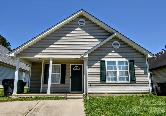 Photo 2 of Single family home for sale at 1131 Hannah Rae Ct, Charlotte, NC 28214 | MLS# 4390631 | Listing updated on 2026-07-18