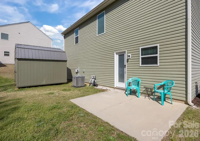 3rd image of 813 Yorkshire Dr, Albemarle, NC 28001 | MLS# 4390673
