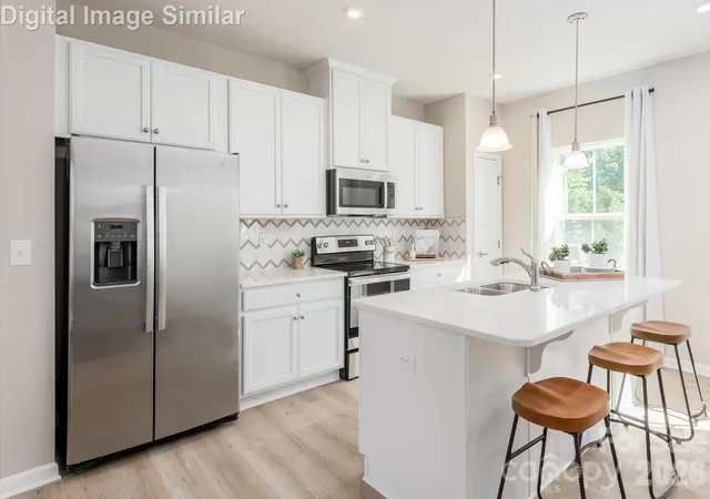 3rd image of 7349 Marino Ct, Charlotte, NC 28212 | MLS# 4390688