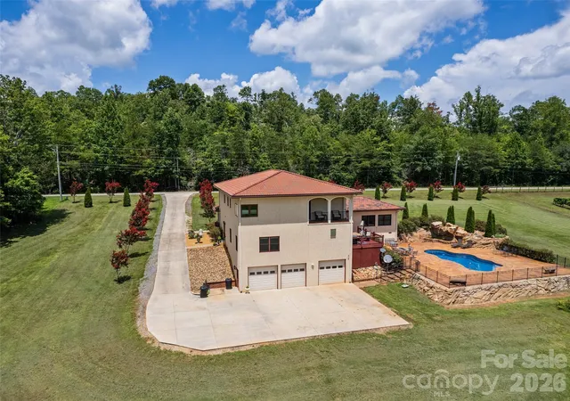 4th image of 1418 Landis Ln, Nebo, NC 28761 | MLS# 4390696