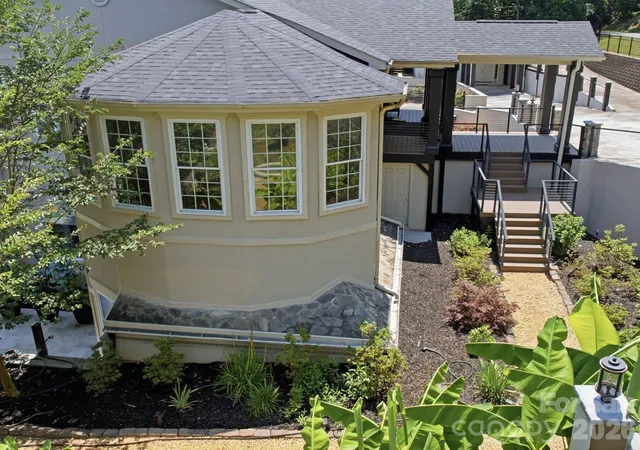 Photo 3 of Single family home for sale at 2640 Sadler Rd, Charlotte, NC 28278 | MLS# 4390704 | Listing updated on 2026-10-04