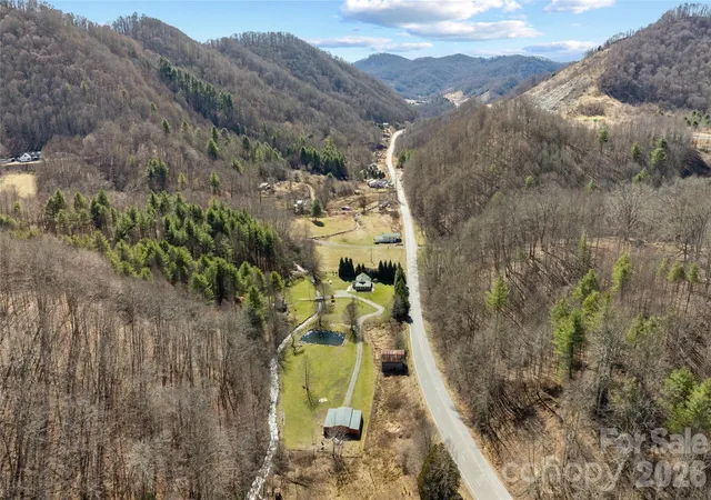 Photo 4 of Single family home for sale at 12892 US 23 Hwy, Mars Hill, NC 28754 | MLS# 4390706 | Listing updated on 2026-06-16