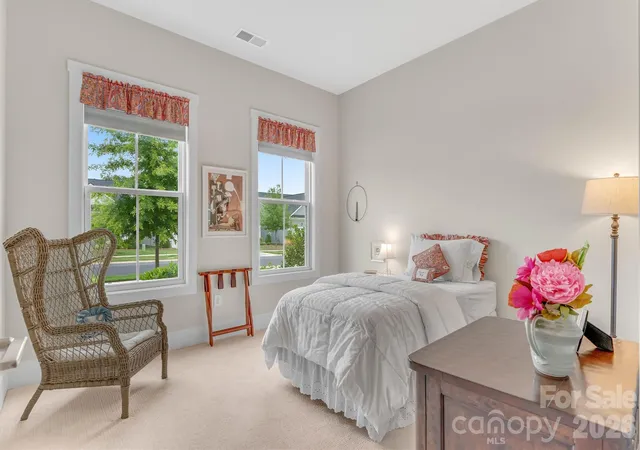 Photo 3 of Single family home for sale at 8025 Brookbank Dr, Charlotte, NC 28269 | MLS# 4390708 | Listing updated on 2026-08-27