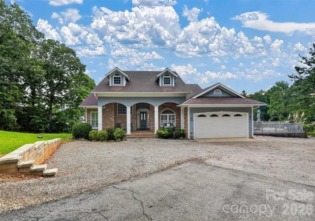 Homes for sale in Camden, SC | 1168 Snowy Owl Rd, Camden, SC 29020 | MLS# 4390739