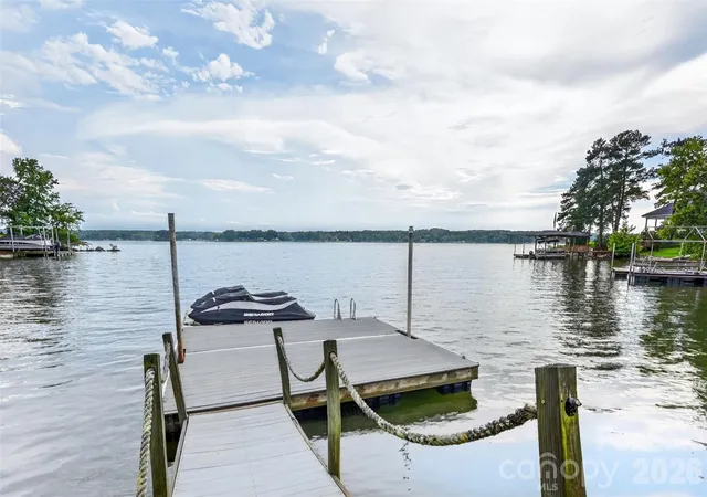 Homes for sale in Camden, SC | 1168 Snowy Owl Rd, Camden, SC 29020 | MLS# 4390739