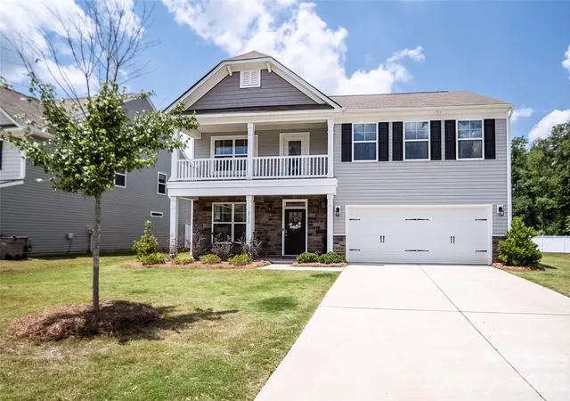 Photo 2 of Single family home for sale at 2313 Windley Dr, Gastonia, NC 28054 | MLS# 4390763 | Listing updated on 2026-09-09