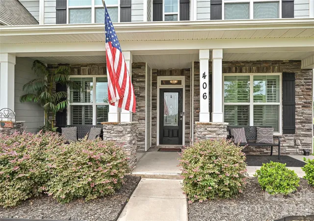 Photo 2 of Single family home for sale at 406 Sinaloa St, Waxhaw, NC 28173 | MLS# 4390776 | Listing updated on 2026-10-03