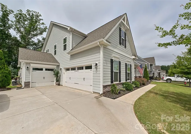 Photo 3 of Single family home for sale at 406 Sinaloa St, Waxhaw, NC 28173 | MLS# 4390776 | Listing updated on 2026-10-03