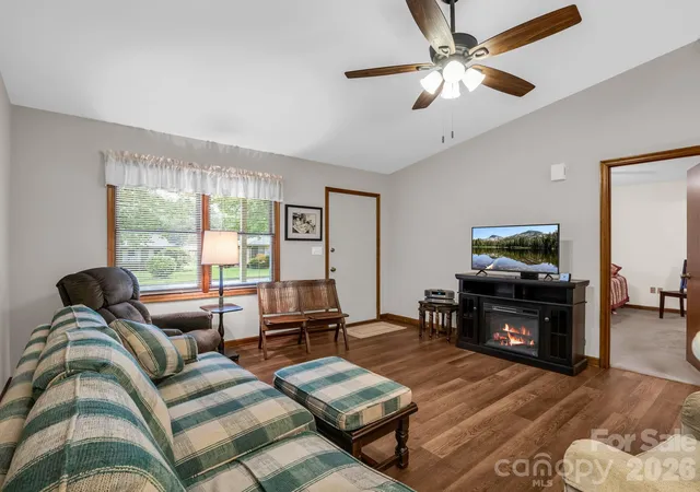 Homes for sale in Brevard, NC | 182 Resada Dr, Brevard, NC 28712 | MLS# 4390799