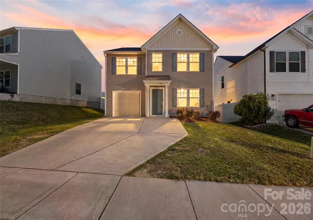 Photo 1 of Sale Pending at 10131 Holly Park Dr, Charlotte, NC 28214 | MLS# 4390811 | Listing updated on 2026-09-02