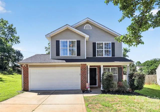 1st image of 4819 Hopewood Ln, Charlotte, NC 28216 | MLS# 4390818