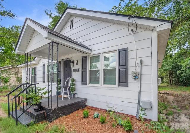 Homes for sale in Cheraw, SC | 229 Acl Ave, Cheraw, SC 29520 | MLS# 4390834