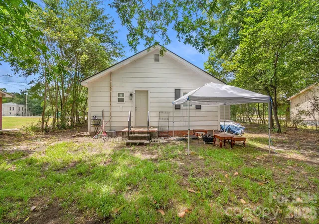 Homes for sale in Cheraw, SC | 229 Acl Ave, Cheraw, SC 29520 | MLS# 4390834