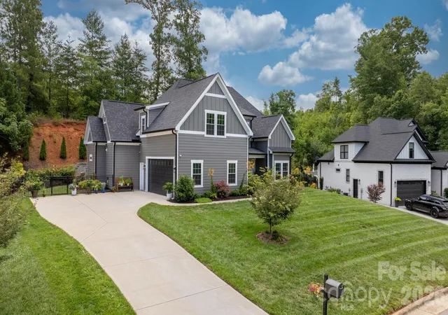 2nd image of 5046 Woodwinds Dr Ne, Hickory, NC 28601 | MLS# 4390835