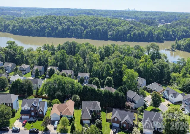 Homes for sale in Mount Holly, NC | 141 Riverfront Pkwy, Mount Holly, NC 28120 | MLS# 4390841