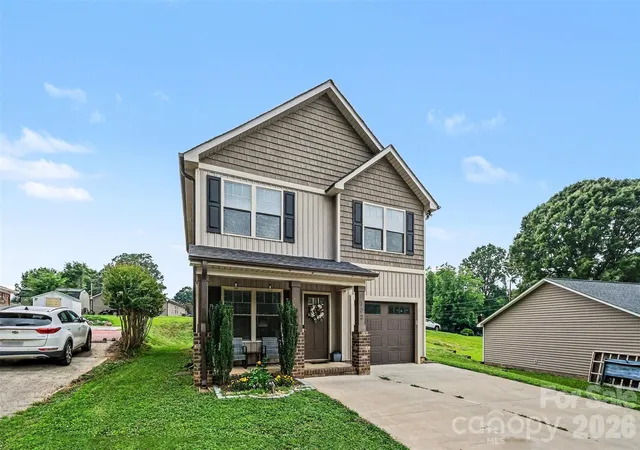 Photo 3 of Single family home for sale at 702 Margate Ave, Kannapolis, NC 28081 | MLS# 4390854 | Listing updated on 2026-09-19