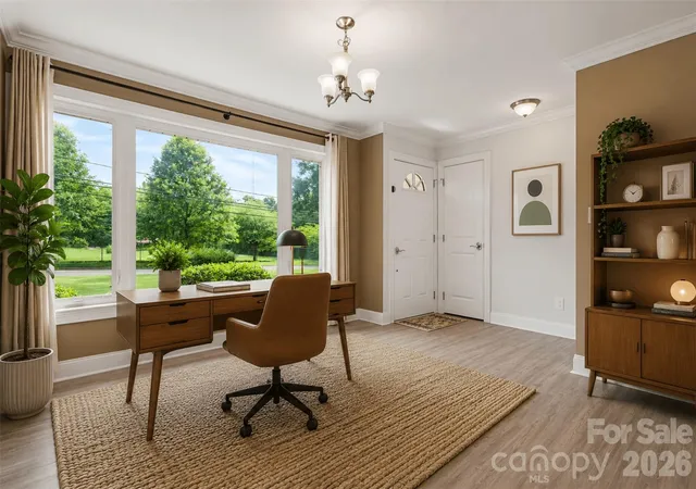 image of 7048 Delta Lake Dr, Charlotte, NC 28215 | MLS# 4390901