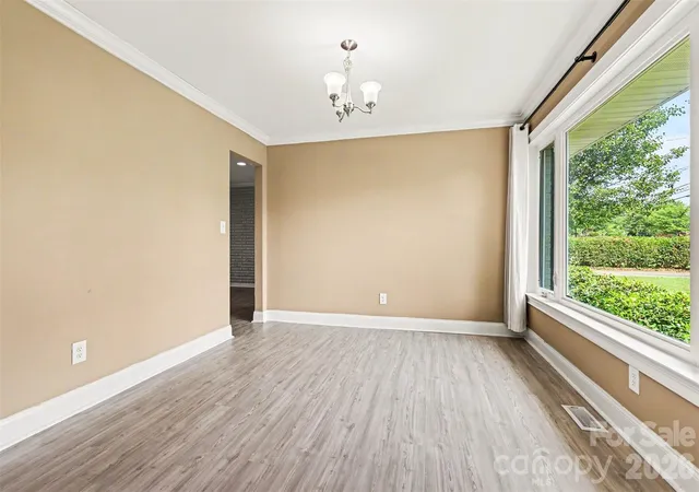 image of 7048 Delta Lake Dr, Charlotte, NC 28215 | MLS# 4390901